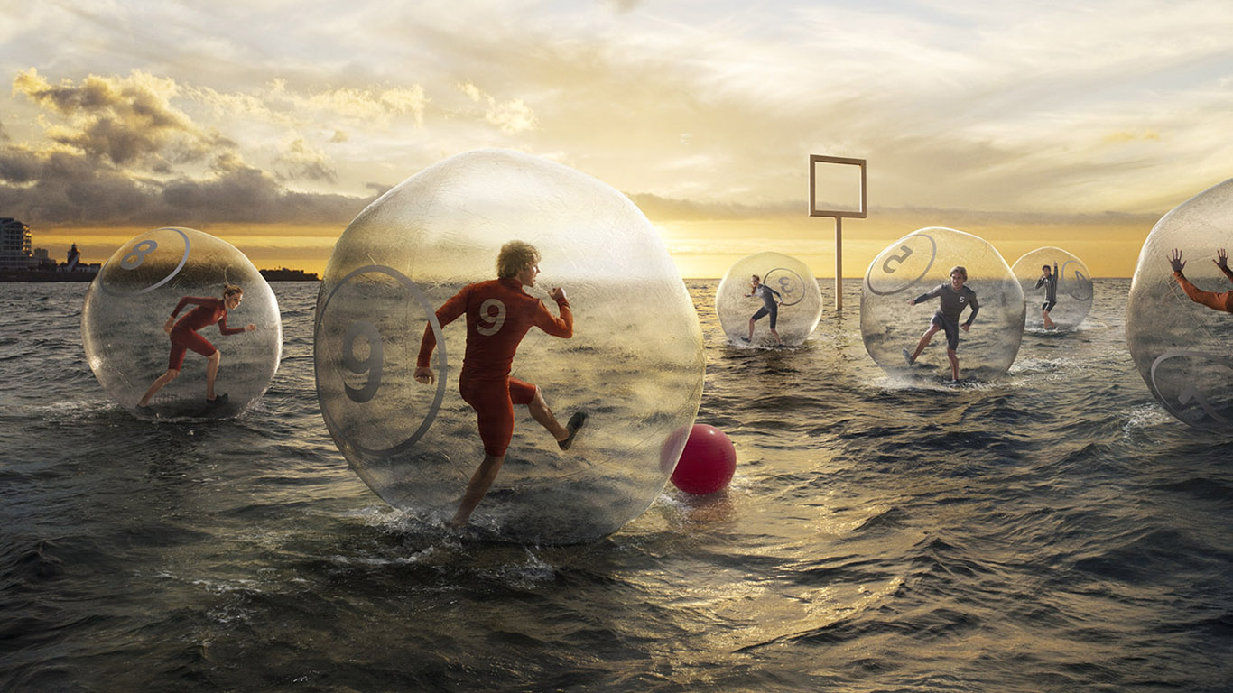 Футбол на воде Креативные с приколом картинки, обои рабочий стол