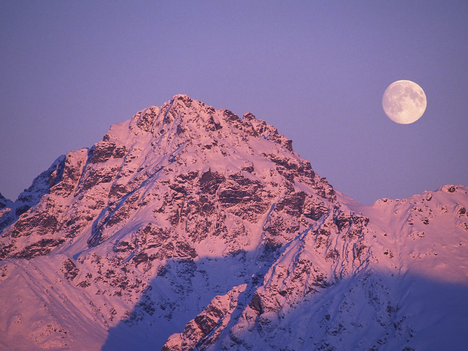 Луна, снежные горы, зима Природа картинки, обои рабочий стол