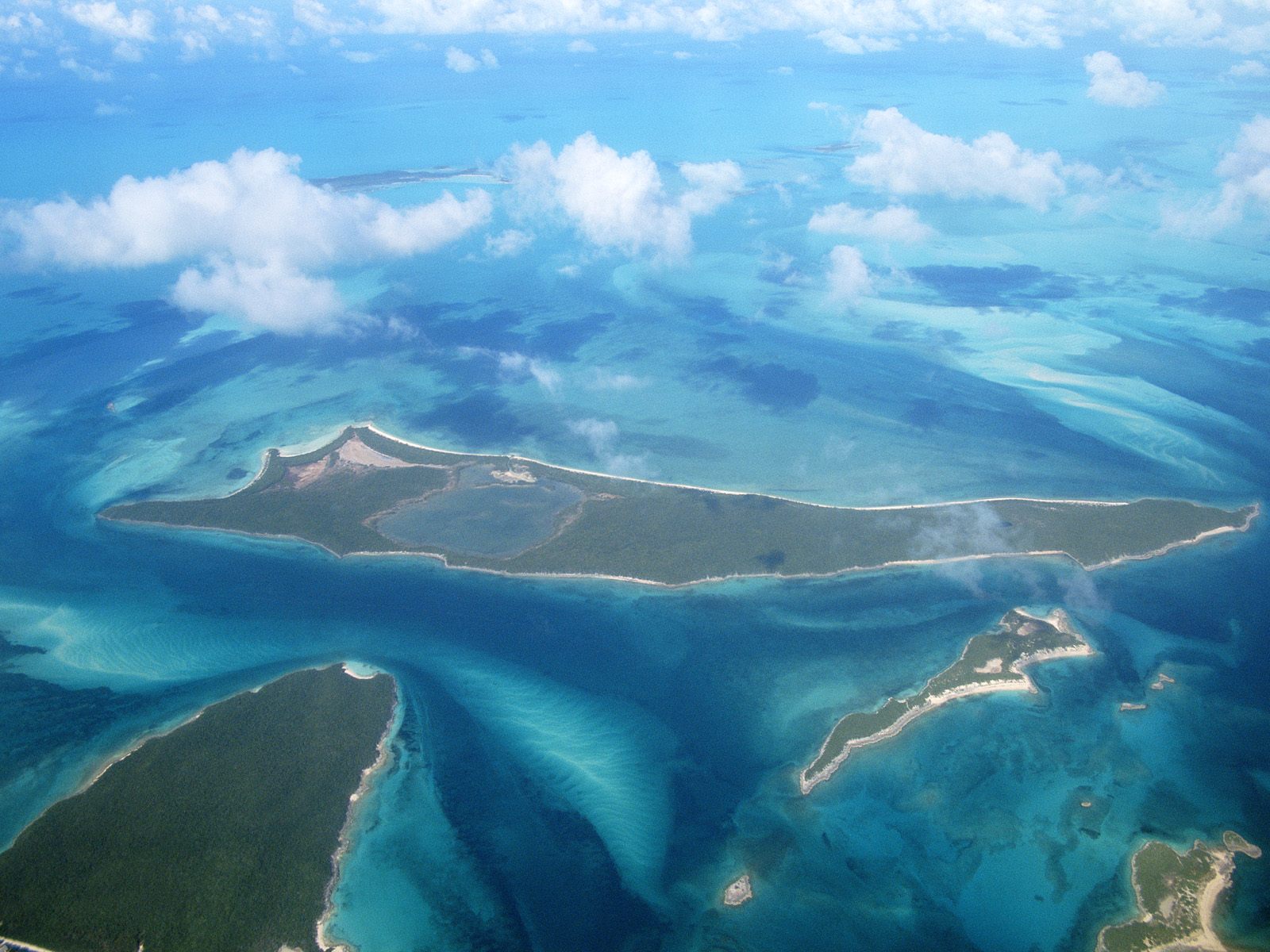 Вид с воздуха Pink Sands Beach, Багамские острова Природа картинки, обои рабочий стол