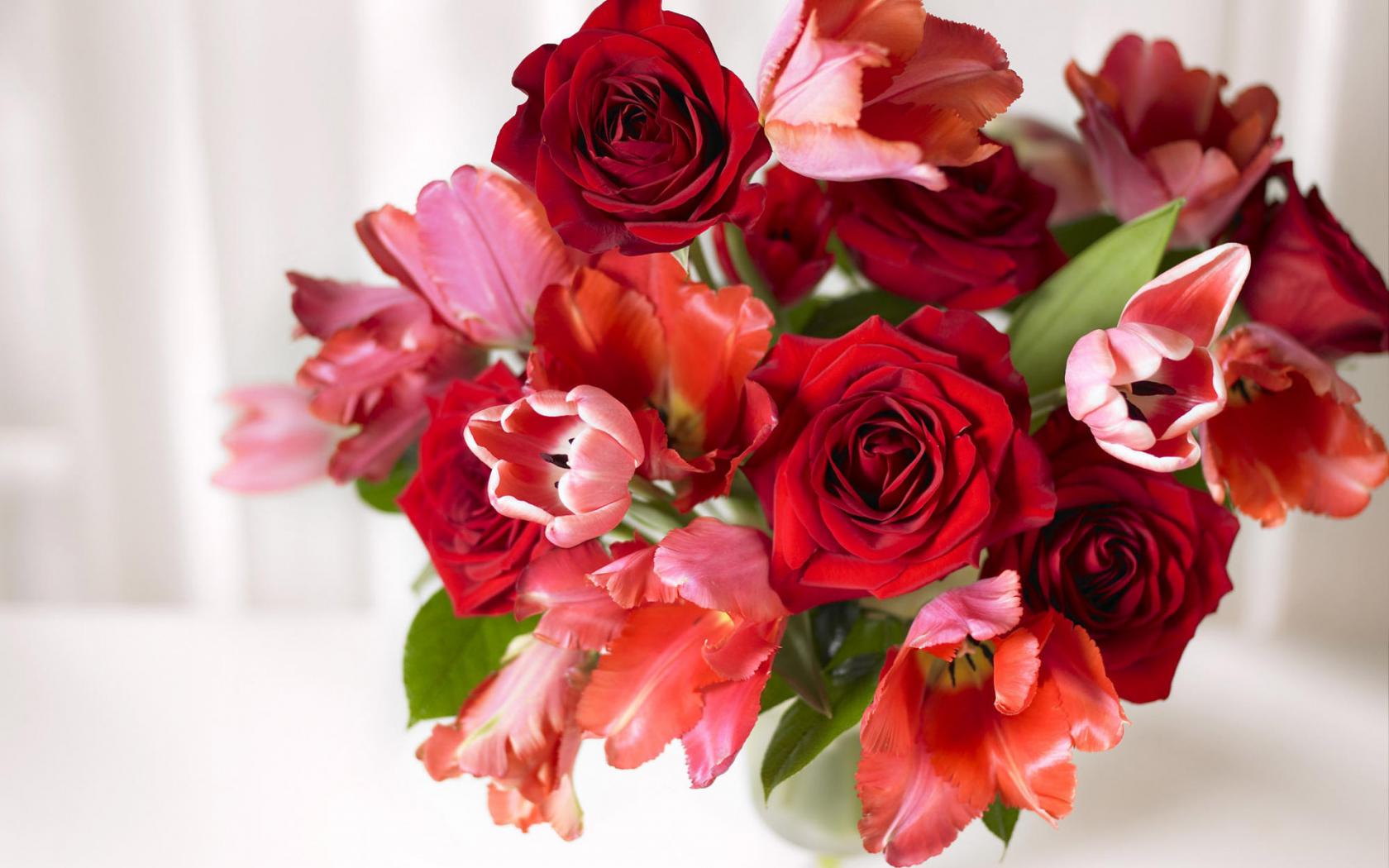 Букет из роз и тюльпанов Цветы картинки, обои рабочий стол