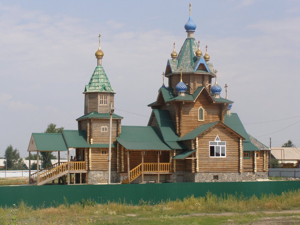 Деревянная церковь HD фото картинки, обои рабочий стол
