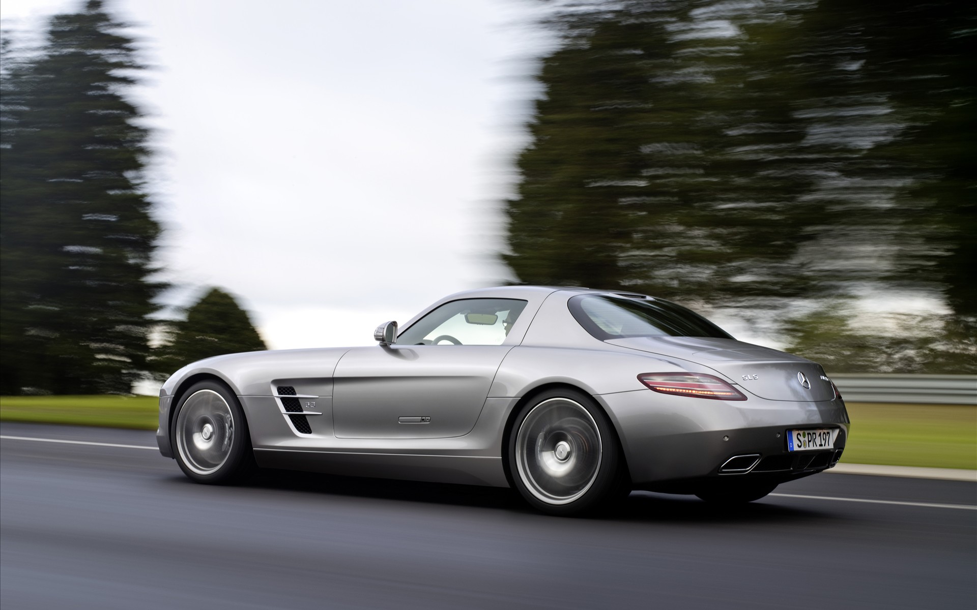 SLS AMG - Mercedes Benz HD фото картинки, обои рабочий стол