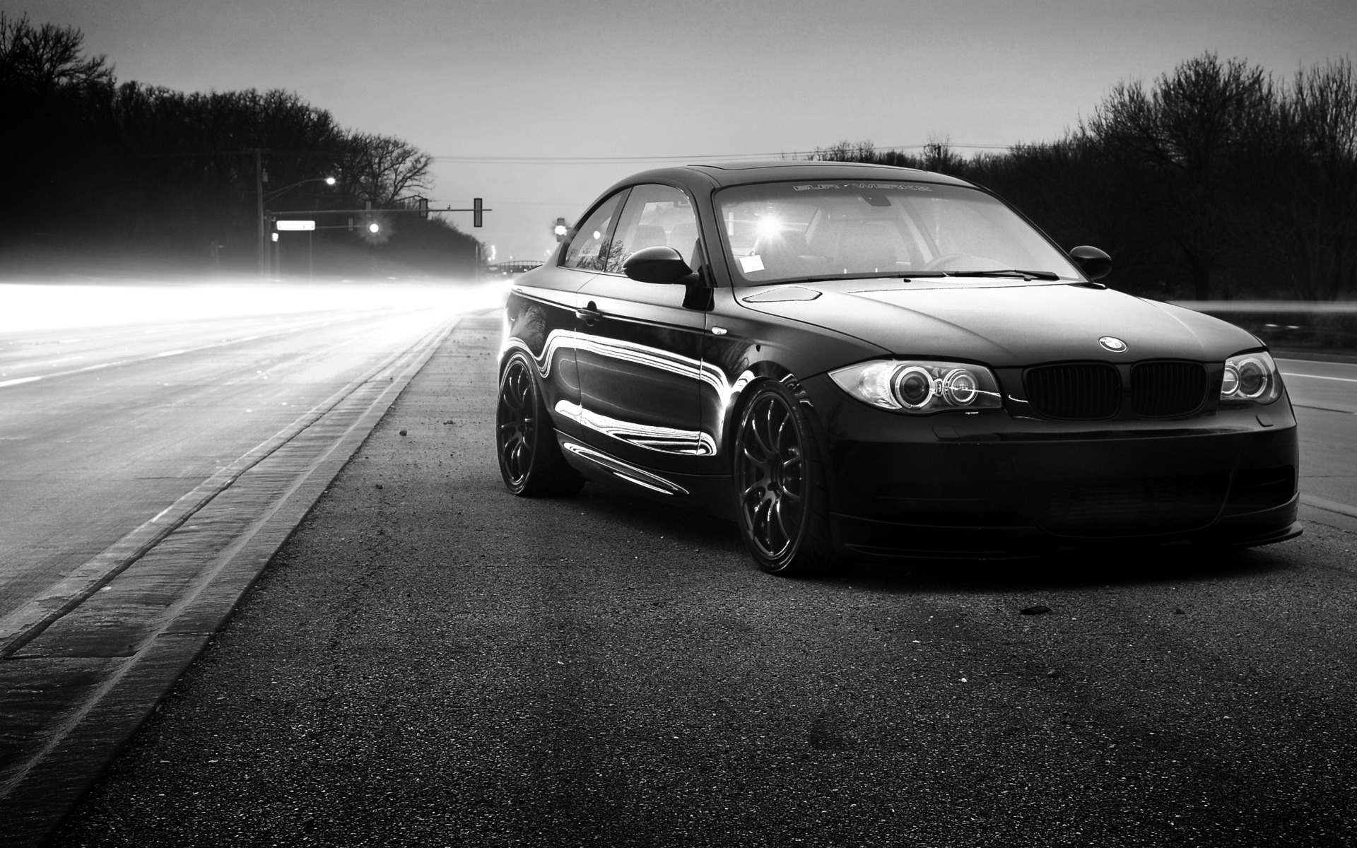 Черный BMW 135 i HD фото картинки, обои рабочий стол