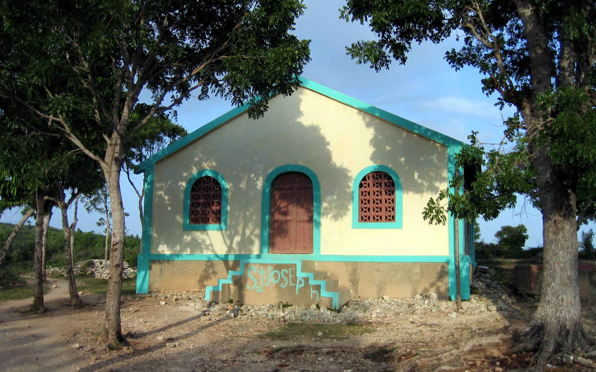 церковь на Гаити HD фото картинки, обои рабочий стол