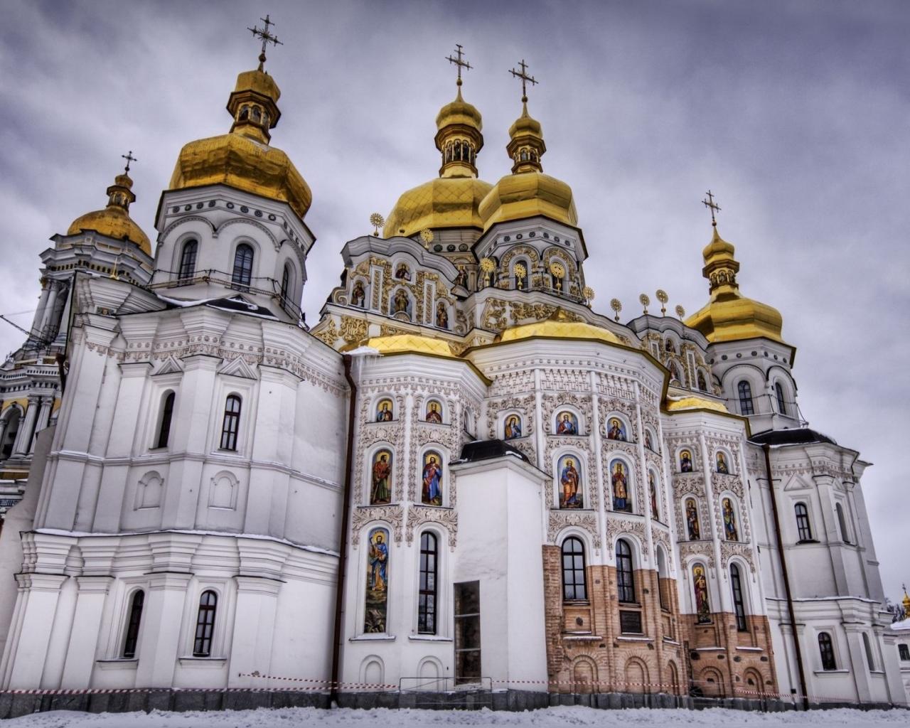 Храм с иконами ликов святых Города картинки, обои рабочий стол