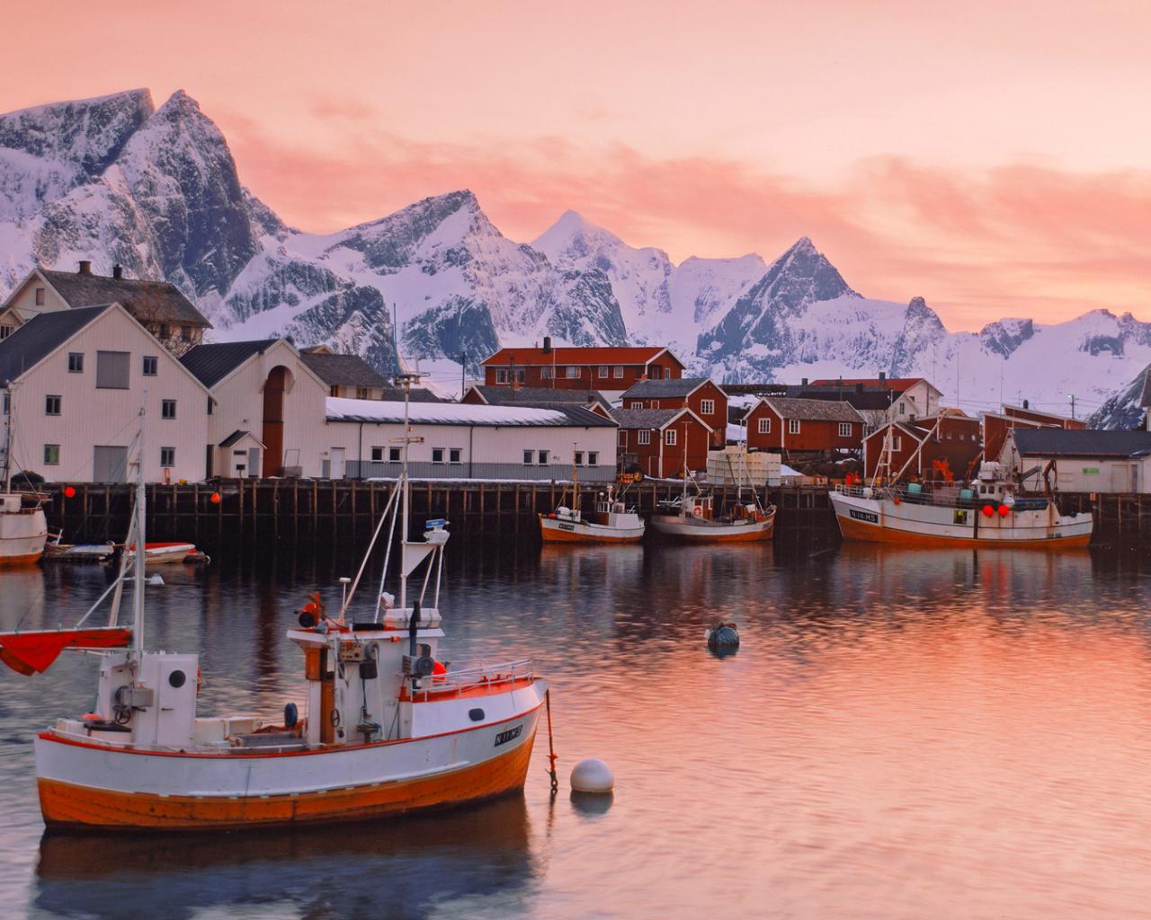 Village of Hamnoy Города картинки, обои рабочий стол